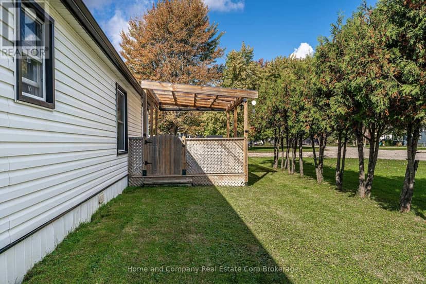 114 Oak Street — photo 23 of 29