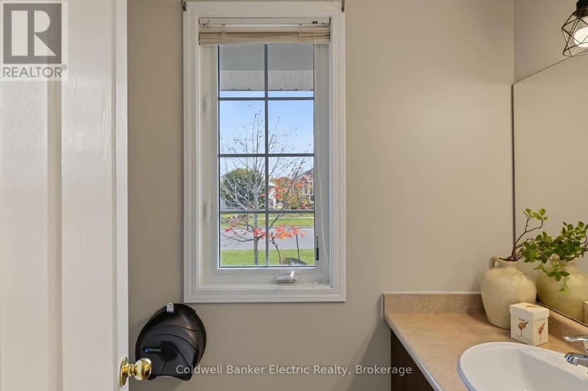 2334 Marsdale Drive — photo 16 of 40