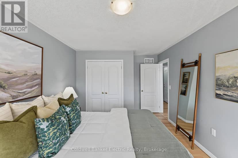 2334 Marsdale Drive — photo 24 of 40