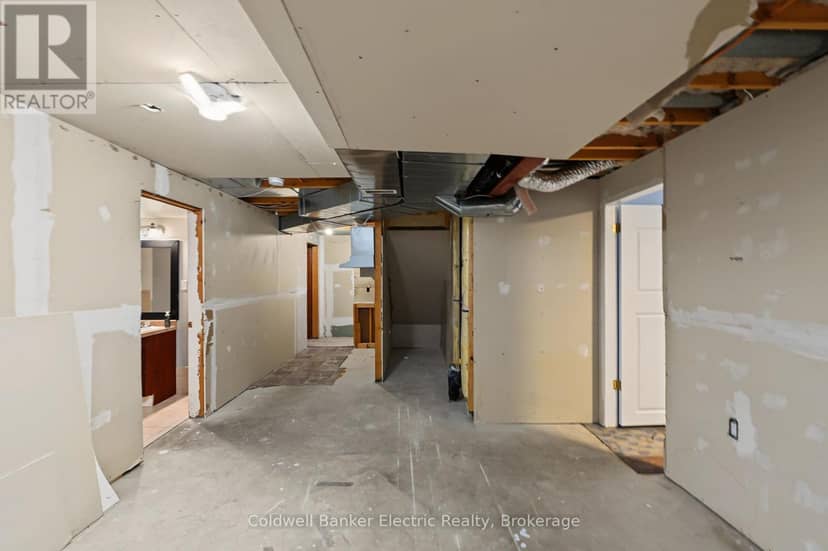 2334 Marsdale Drive — photo 30 of 40