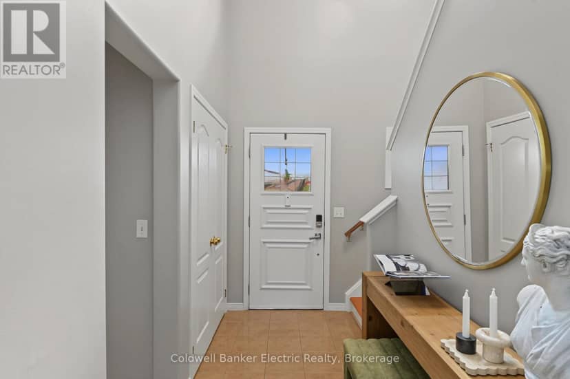 2334 Marsdale Drive, Peterborough, photo 4