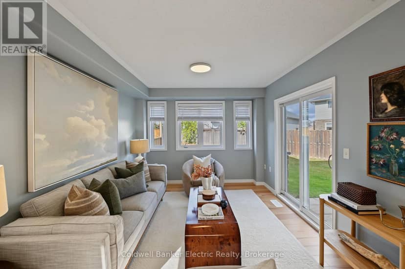 2334 Marsdale Drive — photo 9 of 40