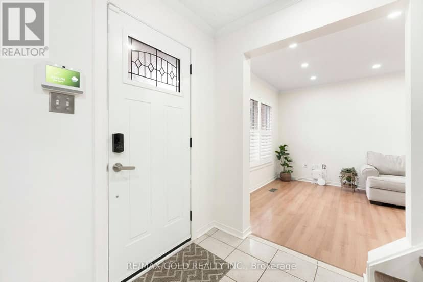 299 Delaney Drive, Ajax, photo 3