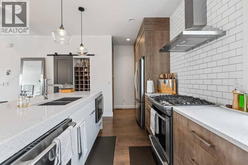 3040 Parkdale Boulevard NW — photo 13 of 40