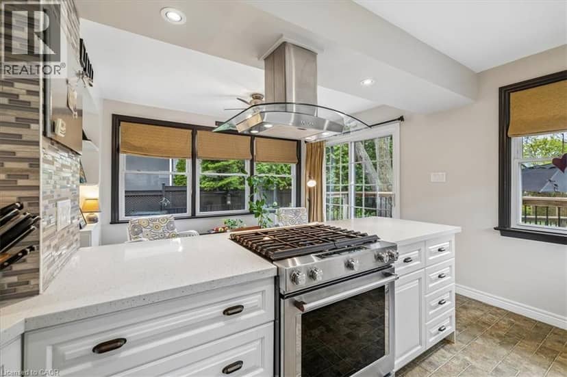 316 RIVER SIDE Drive — photo 15 of 40