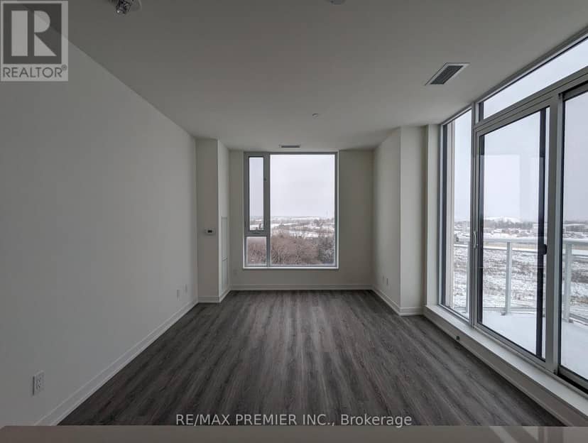 811 - 6 David Eyer Road, Richmond Hill, photo 8