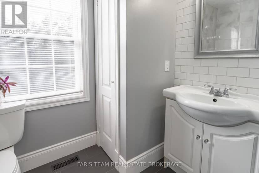 12 Valley View Drive — photo 15 of 26
