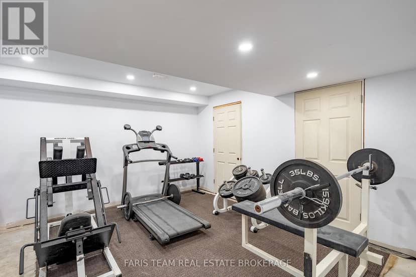 12 Valley View Drive — photo 19 of 26