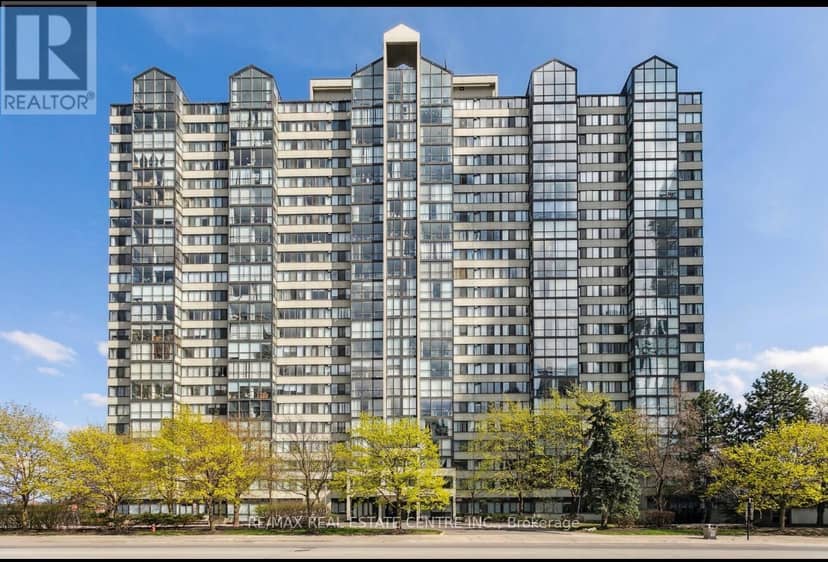 411 - 350 Webb Drive — photo 1 of 40