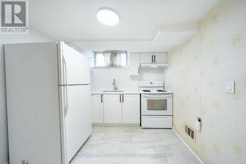 37 Gambello Crescent — photo 34 of 40