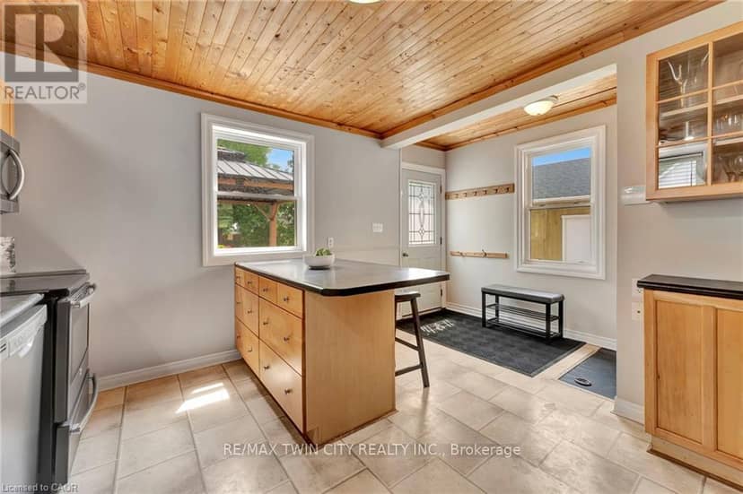 123 Blandford Street — photo 12 of 40