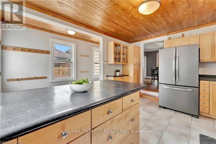 123 Blandford Street — photo 17 of 40