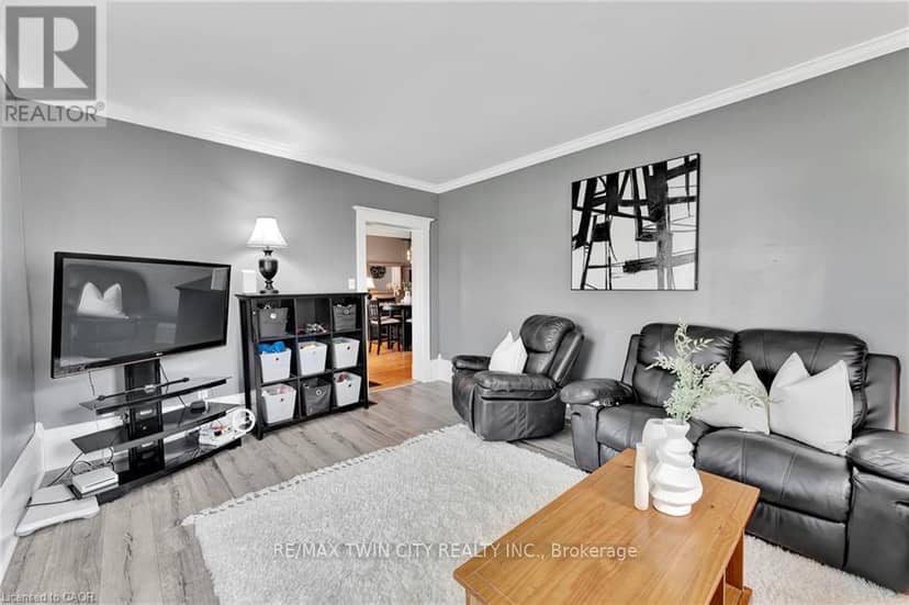 123 Blandford Street — photo 9 of 40