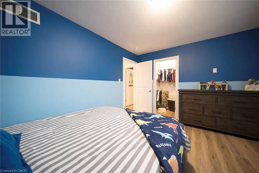 73 ELEANOR Avenue — photo 28 of 36