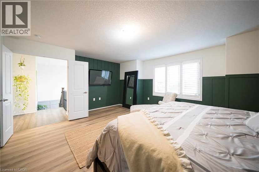 73 ELEANOR Avenue — photo 17 of 36