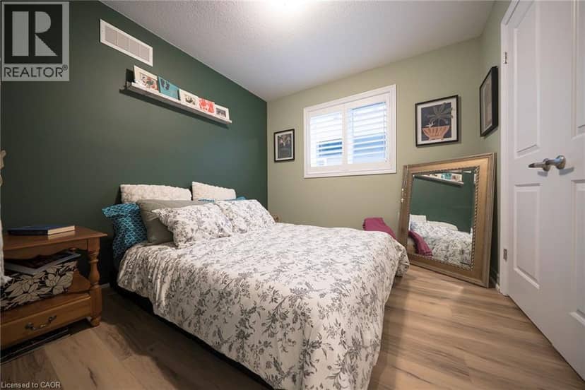 73 ELEANOR Avenue — photo 23 of 36