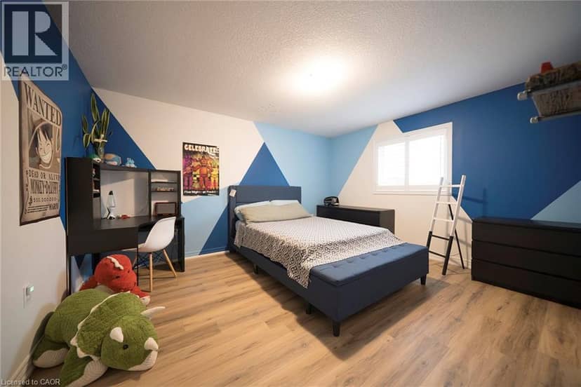 73 ELEANOR Avenue — photo 29 of 36