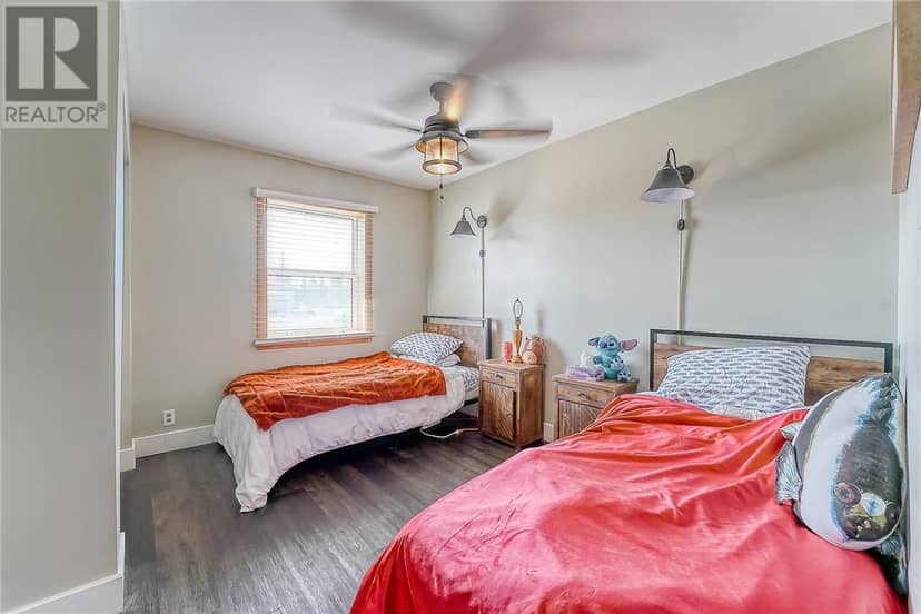 38 B ARTHUR Avenue — photo 21 of 40