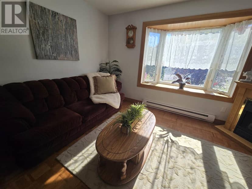 7 Feltz RD, Elliot Lake, photo 7