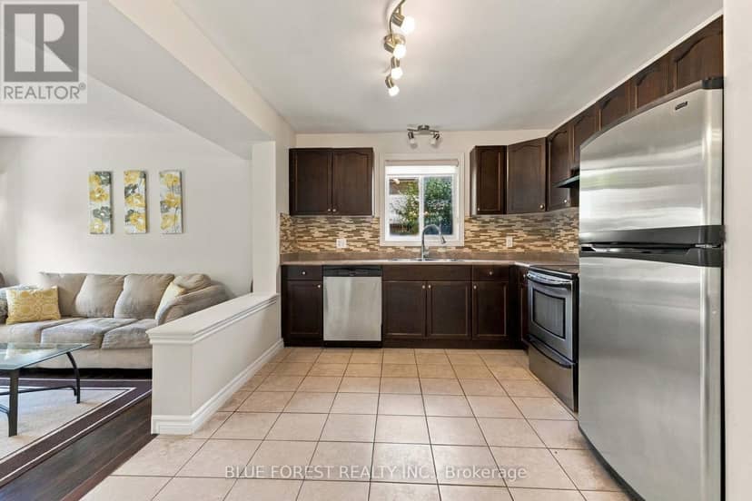 3224 Meadowgate Boulevard, London South, photo 6