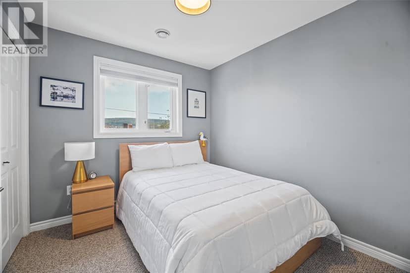 6 Ricketts Road — photo 12 of 29