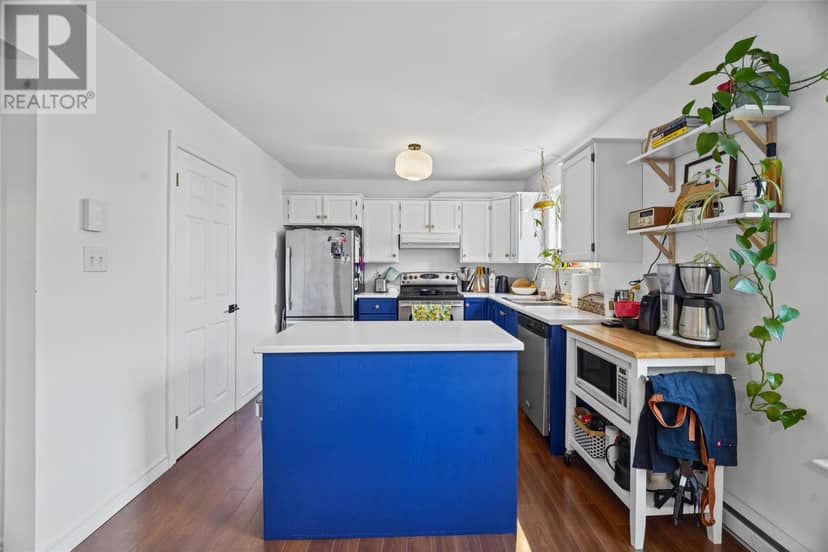 6 Ricketts Road — photo 3 of 29