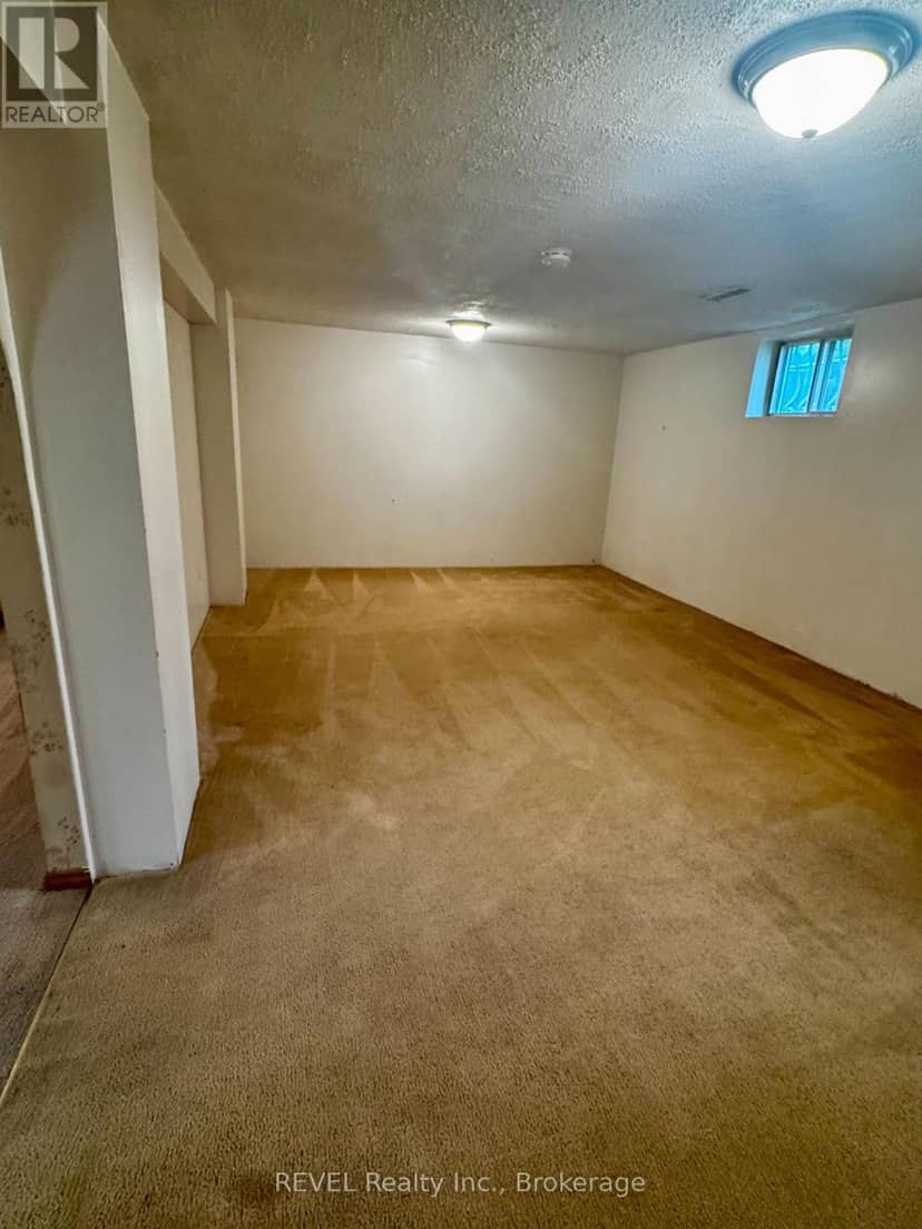 330 Waverly Street — photo 31 of 39