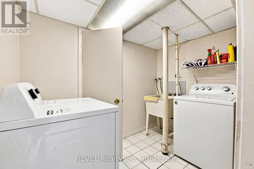 330 Waverly Street — photo 35 of 39
