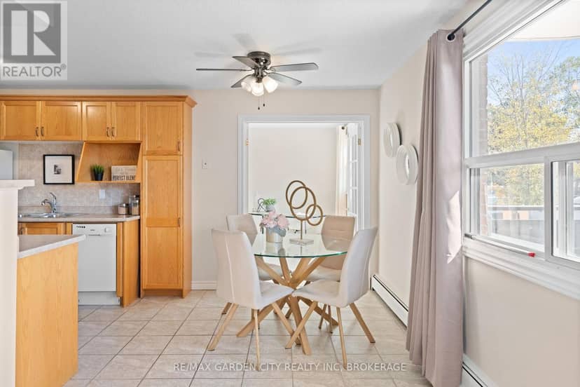 211 - 264 Oakdale Avenue — photo 10 of 26