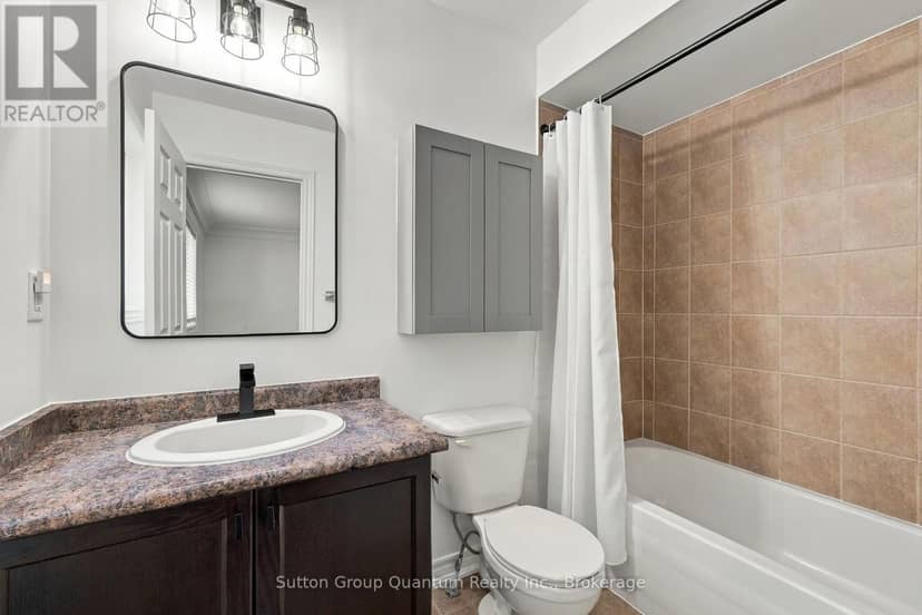 2435 Montagne Avenue — photo 38 of 40