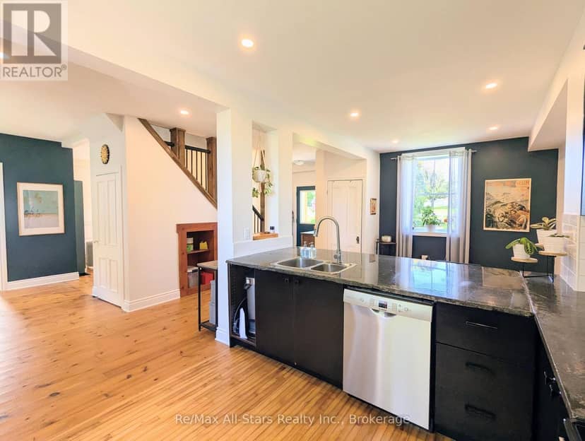 857 Perth Road — photo 11 of 40