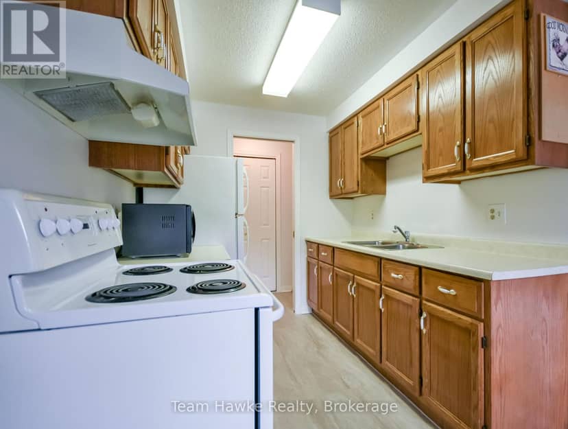 15 - 157 Church Street — photo 14 of 35