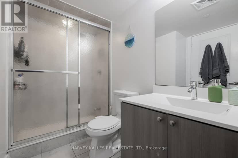 202 - 68 Merton Street — photo 12 of 17