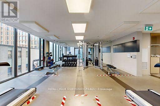 602 - 101 Peter Street — photo 25 of 31