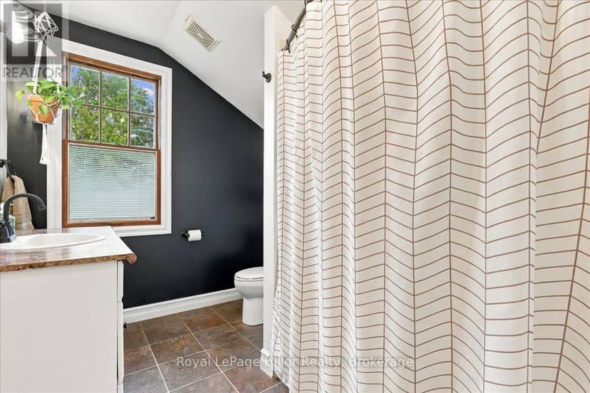 524 Brunswick Street — photo 27 of 40