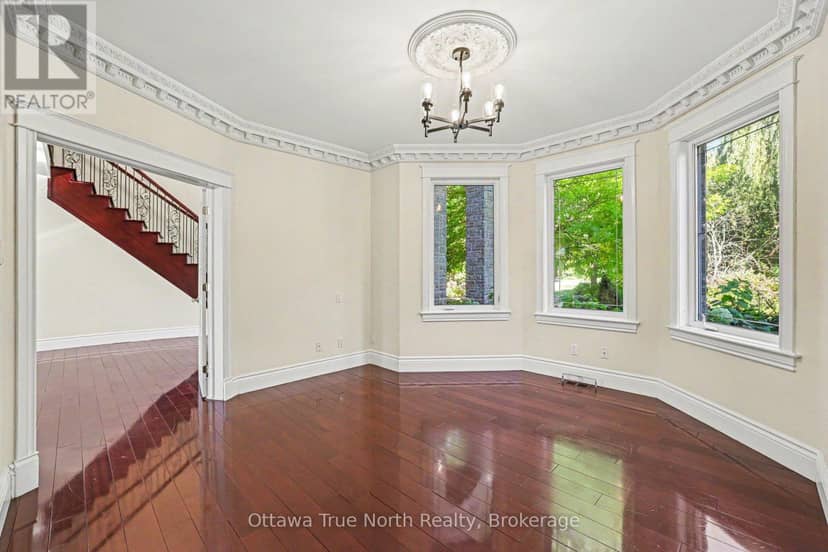 5884 Earlscourt Crescent, Ottawa, photo 8