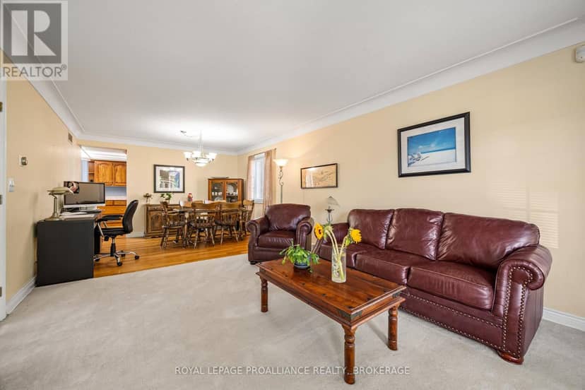 605 Fernmoor Drive, Kingston, photo 6