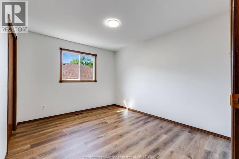 55 Windwood DRIVE — photo 16 of 40