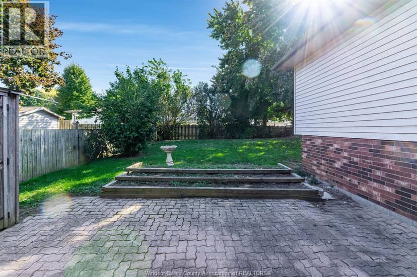 55 Windwood DRIVE — photo 30 of 40