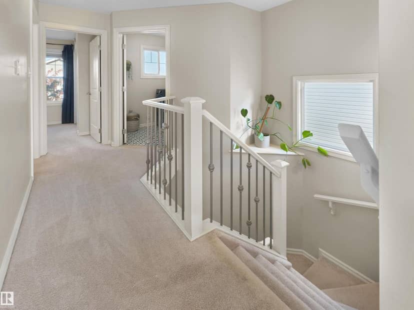 1175 36 AV NW — photo 15 of 39