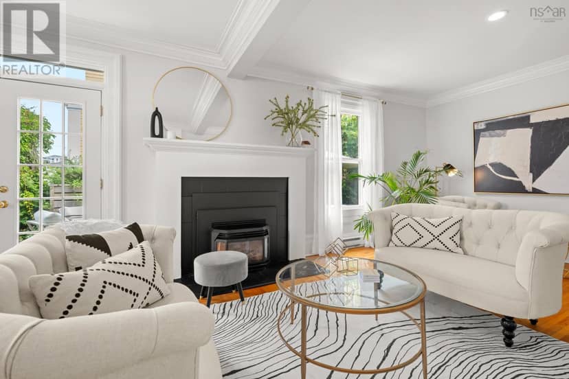 558 Main Street — photo 12 of 23