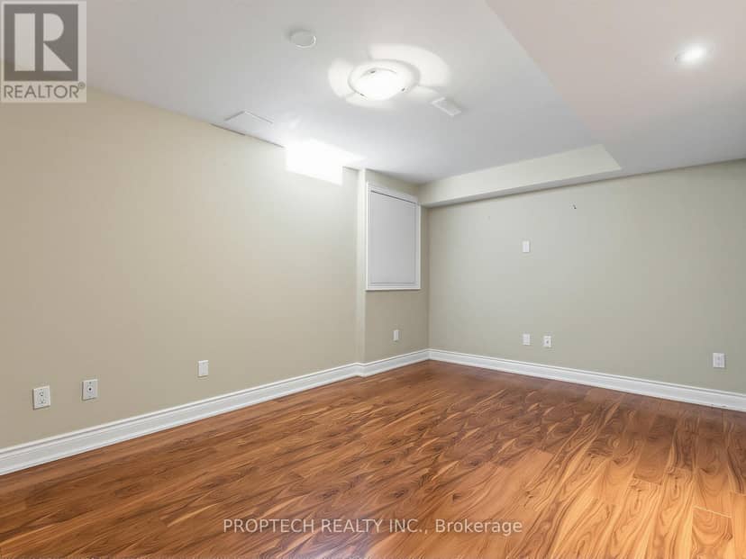 47 Topham Crescent — photo 30 of 35