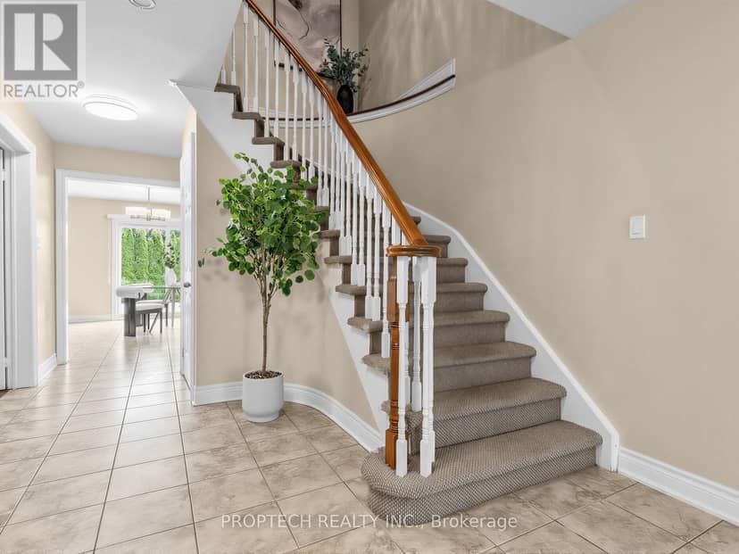 47 Topham Crescent — photo 8 of 35