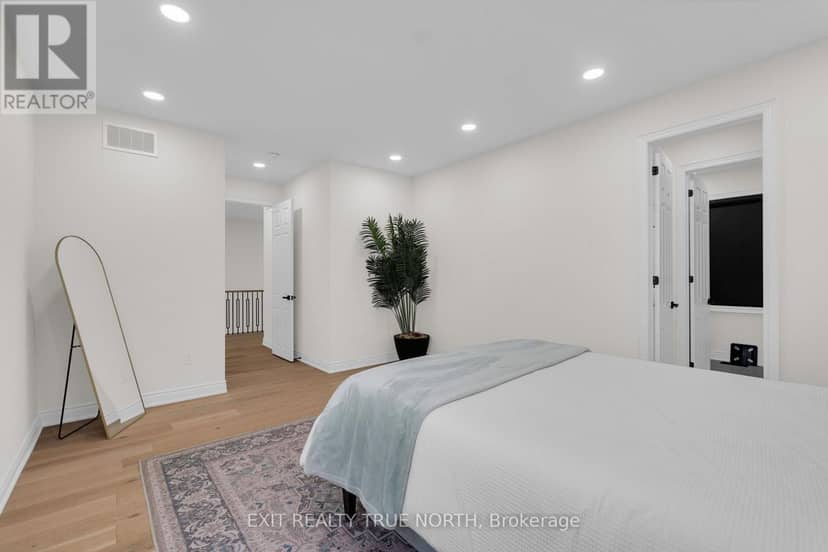 106 Rugman Crescent — photo 36 of 40