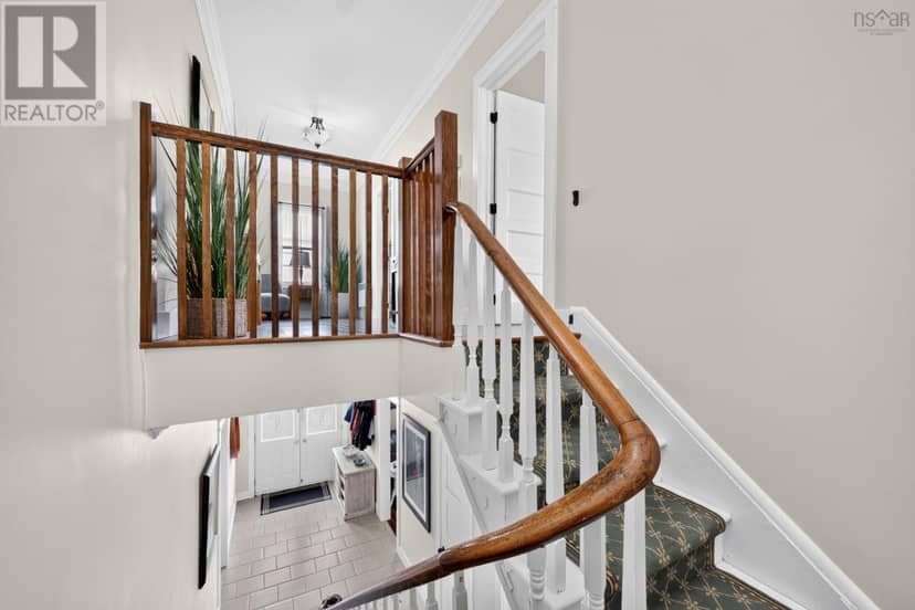 84 Charlotte Street — photo 16 of 37