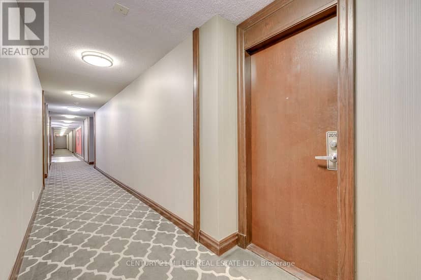 2010 - 335 Rathburn Road W, Mississauga, photo 4