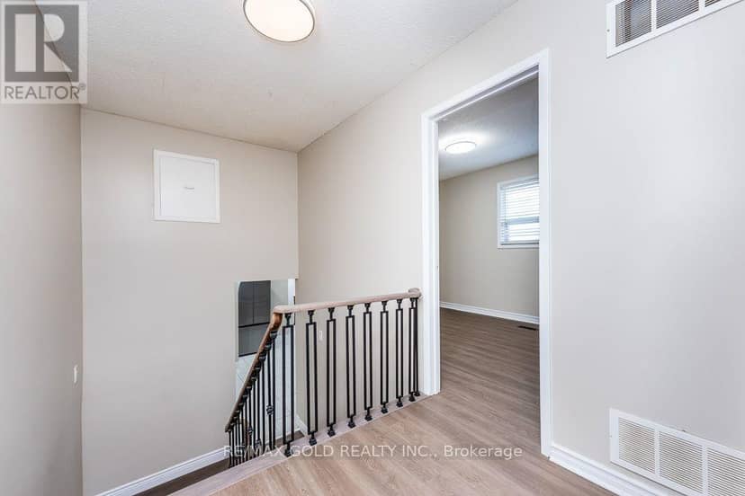 7283 Sigsbee Drive — photo 15 of 40