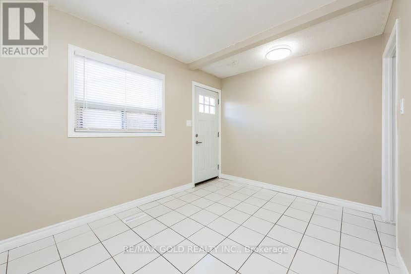 7283 Sigsbee Drive — photo 32 of 40