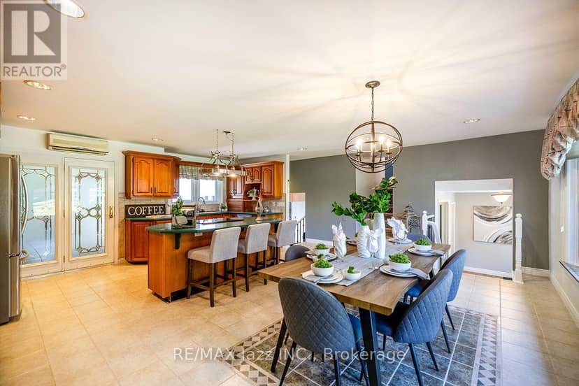 624 Roselawn Avenue — photo 12 of 40
