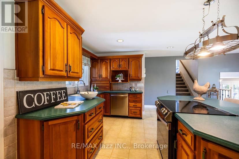 624 Roselawn Avenue — photo 14 of 40